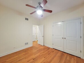 3230 N Kenmore Ave, Unit 3 in Chicago, IL - Building Photo - Building Photo