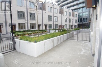 165 Pears Ave. in Toronto, ON - Building Photo - Building Photo