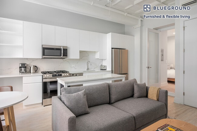 188 N Wells St-Unit -FL2-ID1233 in Chicago, IL - Building Photo - Building Photo