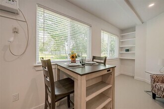 1418 April Villas in Montgomery, TX - Building Photo - Building Photo