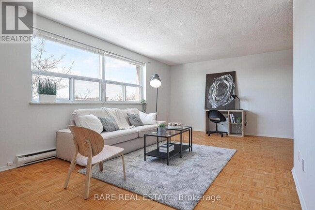 property at 49 Wellington St