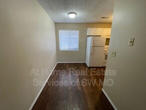 510 W Scott St in Springfield, MO - Building Photo - Building Photo