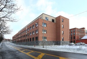 Clinton Street Commons Apartments