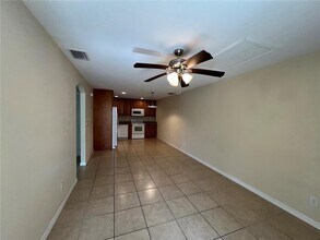 282 Washington Ave in Englewood, FL - Building Photo - Building Photo