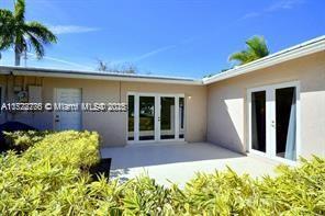 5736 NE 17th Ave in Fort Lauderdale, FL - Building Photo - Building Photo