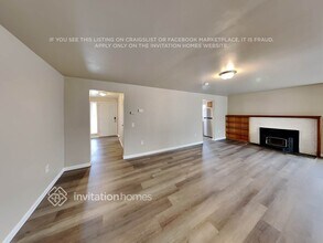 7735 S Mission Dr in Seattle, WA - Building Photo - Building Photo