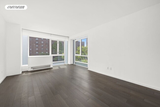 385 1st Ave in New York, NY - Building Photo - Building Photo