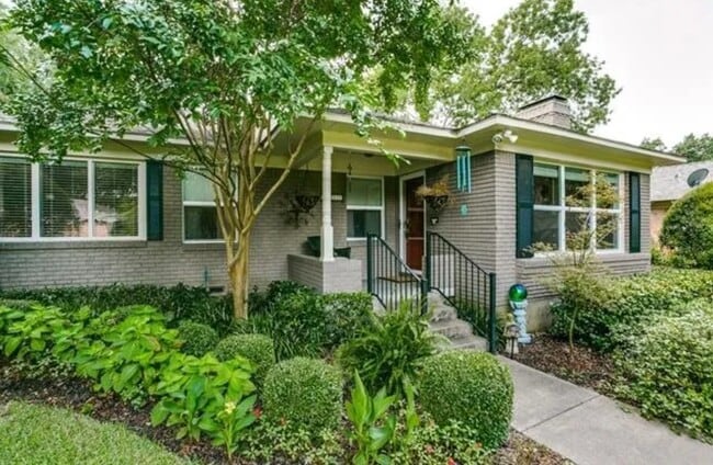6226 Marquita Ave in Dallas, TX - Foto de edificio - Building Photo