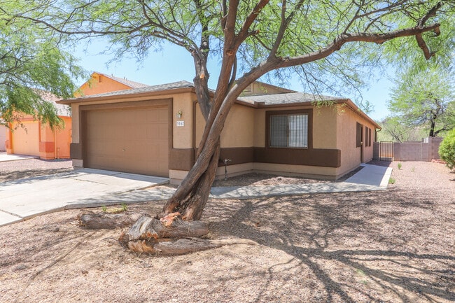 property at 3167 W Alexanderwood Dr