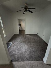 813 Evesham Ave in Toledo, OH - Building Photo - Building Photo