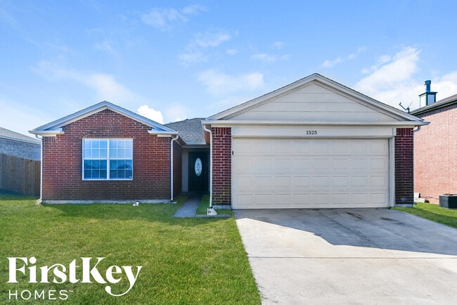 property at 1525 Heritage Blvd