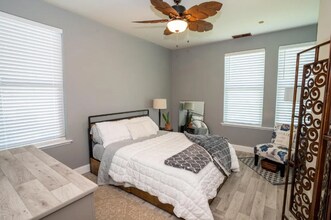 7269 W Robinwood Ln in Fresno, CA - Building Photo - Building Photo