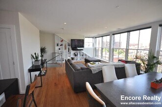 654 Massachusetts Ave, Unit 6 in Boston, MA - Building Photo - Building Photo