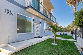 4550 W 18th St in Los Angeles, CA - Building Photo - Building Photo