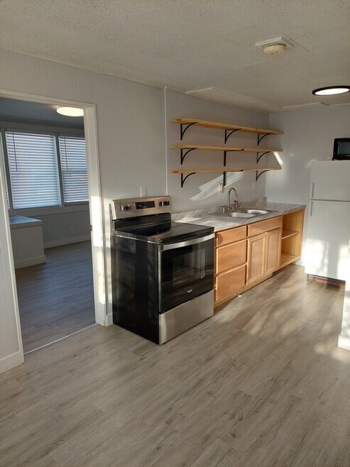 1349 E Bridger St, Unit A in Pocatello, ID - Foto de edificio - Building Photo