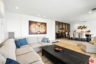 14858 Round Valley Dr in Los Angeles, CA - Building Photo - Building Photo