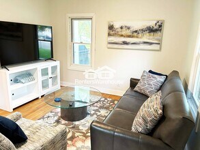 304 Oak St in Hudson, WI - Building Photo - Building Photo