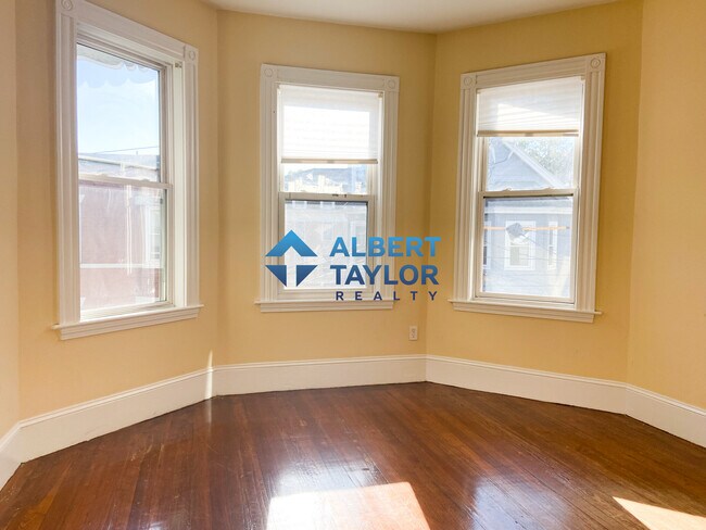 19 Parker Hill Ave, Unit 1