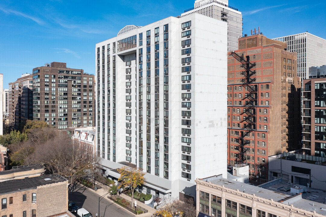 Towers Condominium in Chicago, IL - Foto de edificio