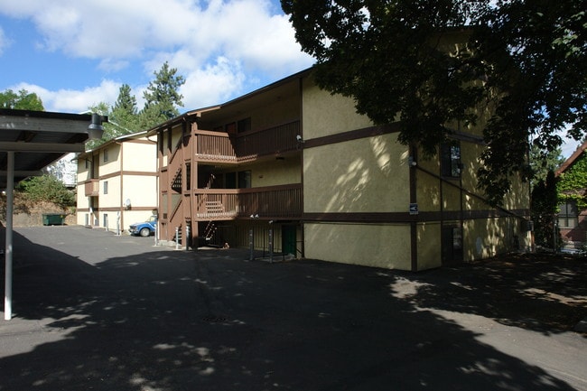 226-230 E 7th Ave in Spokane, WA - Foto de edificio - Building Photo