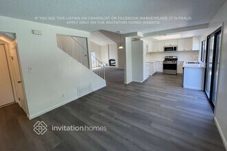 2852 Londonderry Dr in Sacramento, CA - Building Photo - Building Photo