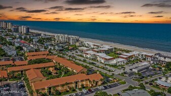 204 Laguna Villa Blvd in Jacksonville Beach, FL - Building Photo