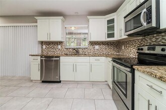 605 Crosby Dr in Altamonte Springs, FL - Building Photo - Building Photo