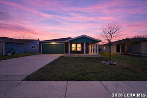 619 Northern Lights Dr in New Braunfels, TX - Building Photo