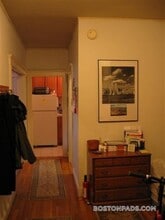 137 Park Dr, Unit 8 in Boston, MA - Building Photo - Building Photo