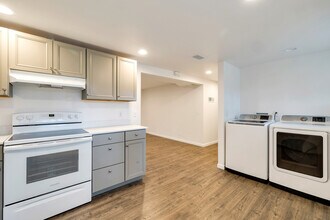 20219 12th Pl S in Seatac, WA - Building Photo - Building Photo