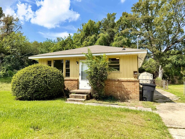 property at 867 N 39th St