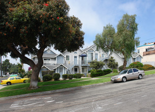 Legacy Clementine in Oceanside, CA - Foto de edificio - Building Photo