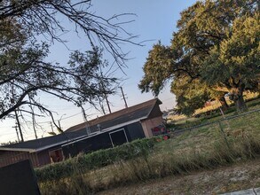 1439 N Alamo Rd in Alamo, TX - Building Photo - Building Photo