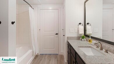 3351 Walton Dr in Corinth, TX - Foto de edificio - Building Photo