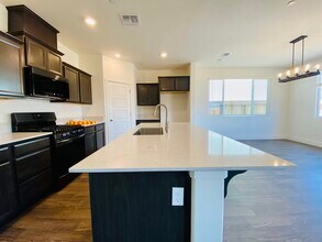 2446 Cortes Dr in Merced, CA - Building Photo - Building Photo
