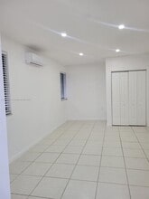 8415 NW 171st St in Hialeah, FL - Building Photo - Building Photo