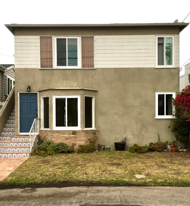 1415 Bonnie Brae St, Unit A in Hermosa Beach, CA - Foto de edificio - Building Photo