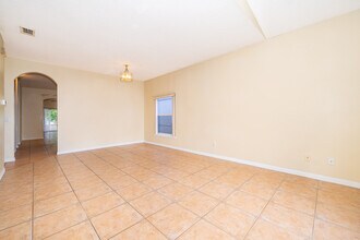 10831 Leader Ln in Orlando, FL - Building Photo - Building Photo
