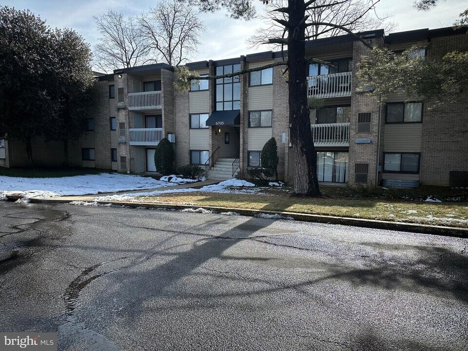 6303 Hil-Mar Dr in District Heights, MD - Building Photo