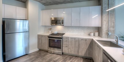 3418 N Lincoln Ave-Unit -401 in Chicago, IL - Building Photo - Building Photo