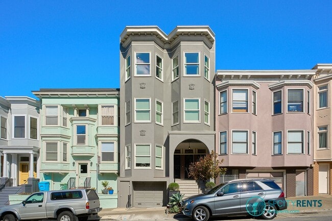 property at 3918 Sacramento St