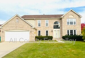 3121 Indian Creek Dr in Buffalo Grove, IL - Building Photo