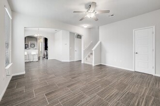 525 N Heatherwilde Blvd in Pflugerville, TX - Building Photo - Building Photo