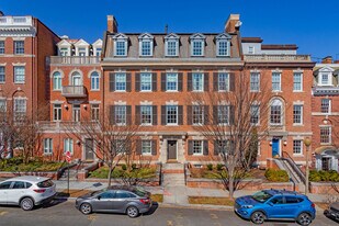 Holton Condominiums in Washington, DC - Building Photo