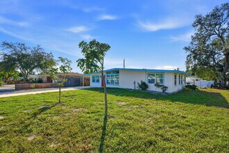 3128 Bay St in Sarasota, FL - Building Photo - Building Photo