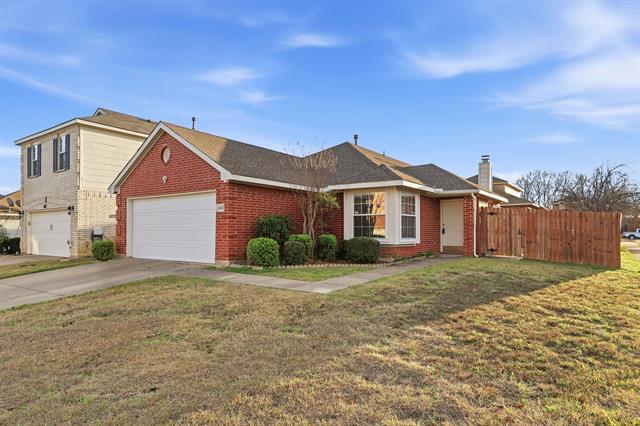 1410 Deville Cir in Garland, TX - Building Photo