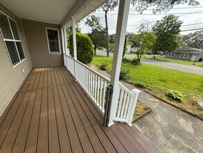 109 Adirondack Dr in Selden, NY - Building Photo - Building Photo
