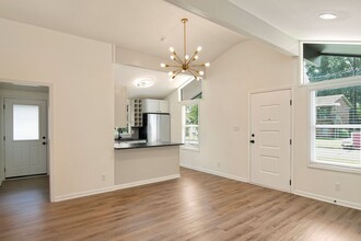 923 Fiske St in Durham, NC - Foto de edificio - Building Photo