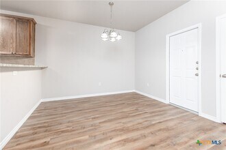 2351 S Wall St in Belton, TX - Building Photo - Building Photo