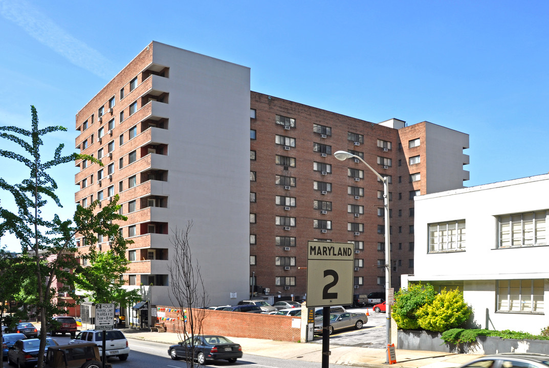 Saint Paul Regency in Baltimore, MD - Building Photo